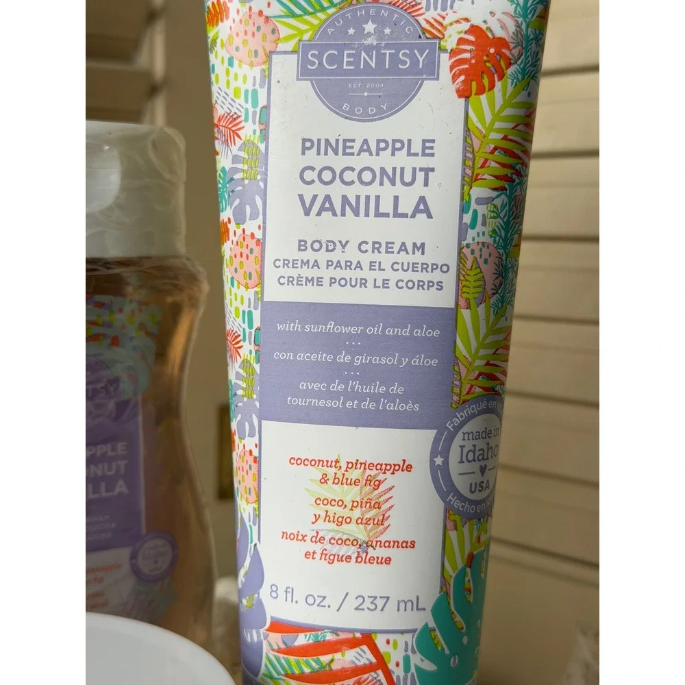 Scentsy pineapple coconut